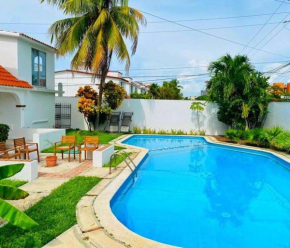 Copán - Casa con alberca cerca de la Zona Hotelera